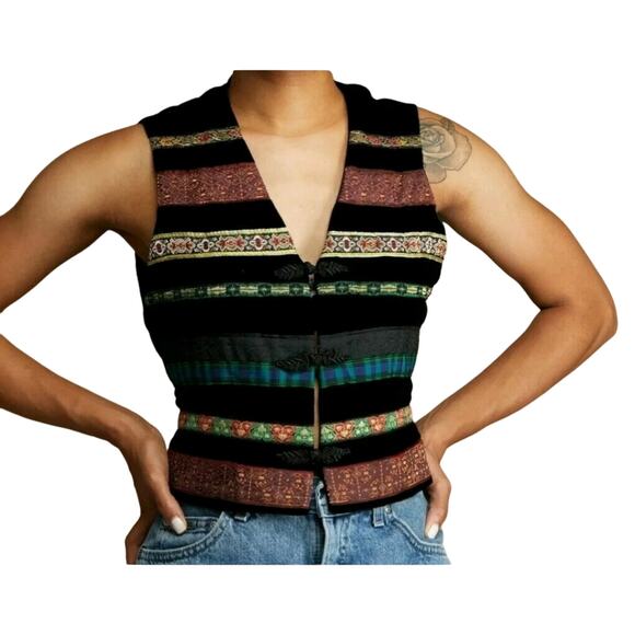 Eagle’s Eye Womens Black Velvet Vest sz M Vintage Ribbon Frog Closure - Picture 1 of 6